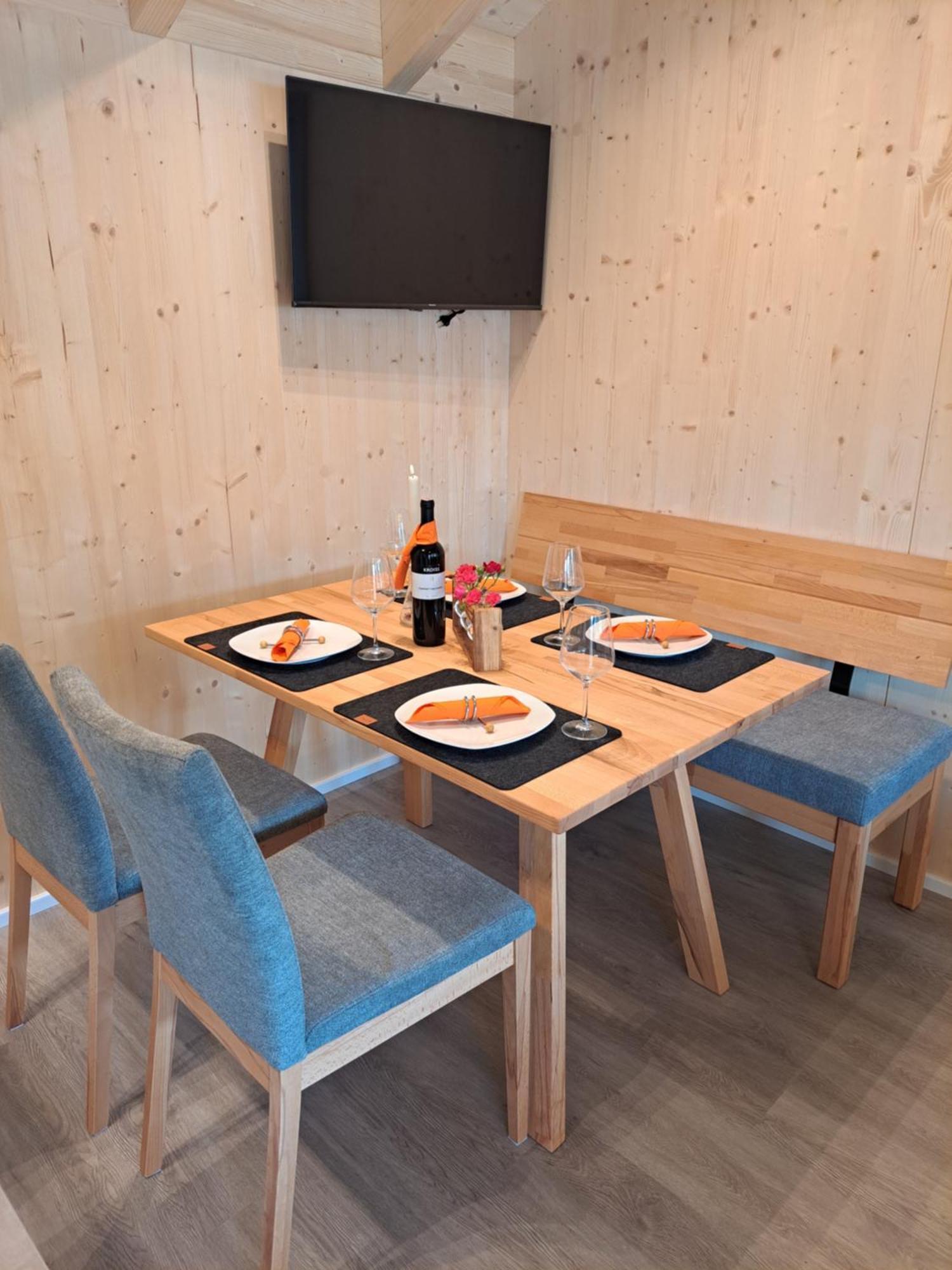 Ferienhaus Und Ferienappartements Brunner Höchst Rum bild
